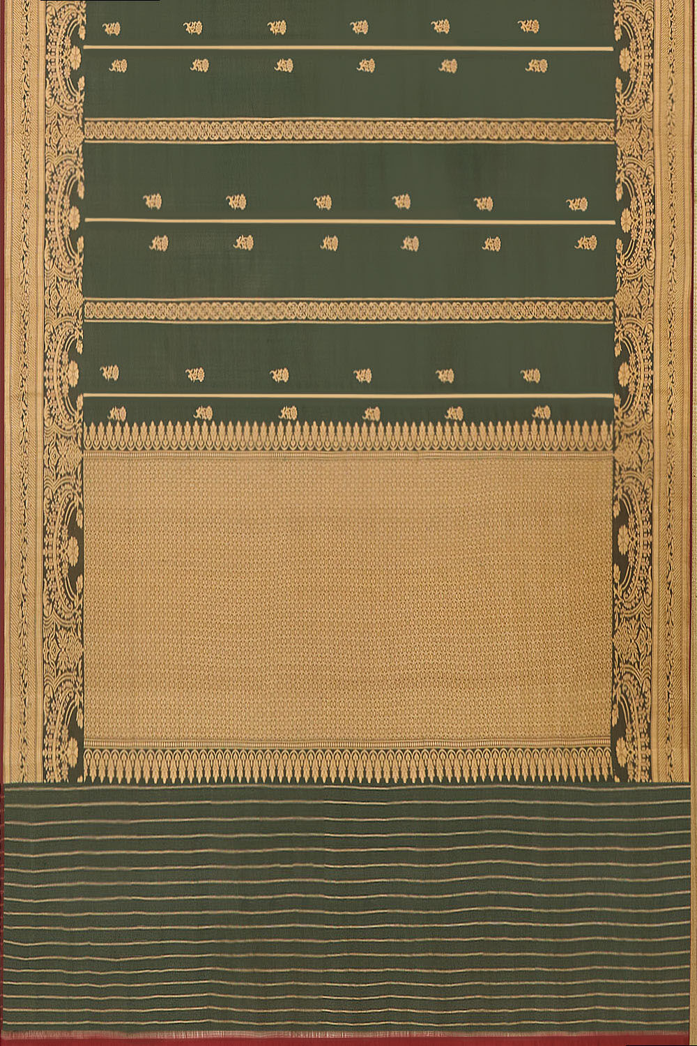Dark Green Pure Silk Kadwa Banarasi Saree image number null