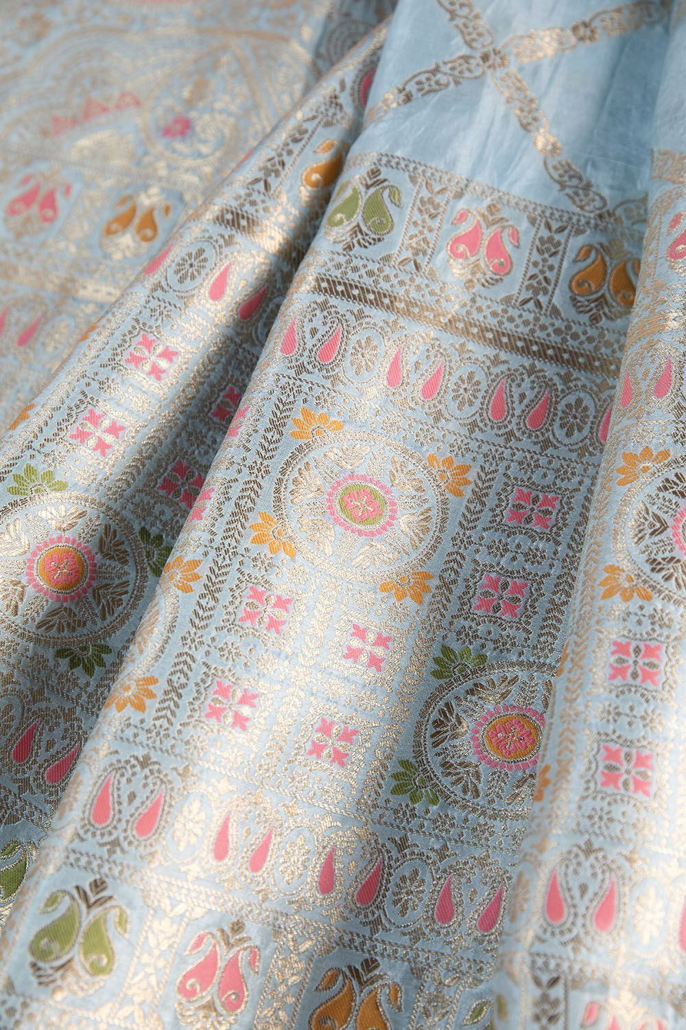 Blue Woven Luxe Saree image number null