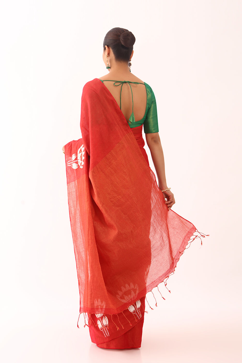 Red Applique Pure Cotton Bengali Saree image number null