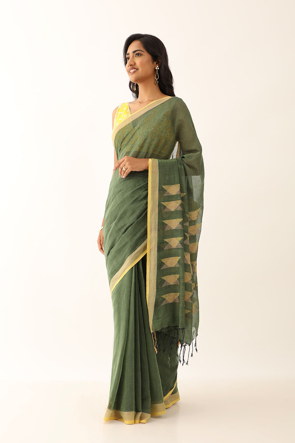 Green Pure Cotton Woven Bengali Saree image number null