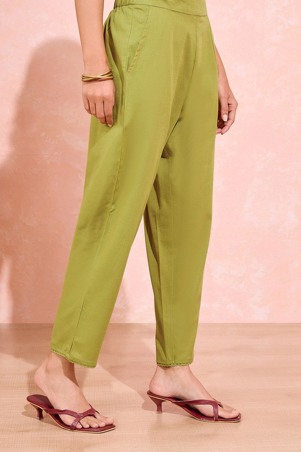 Green Woven Pure Cotton Linen Trouser image number null