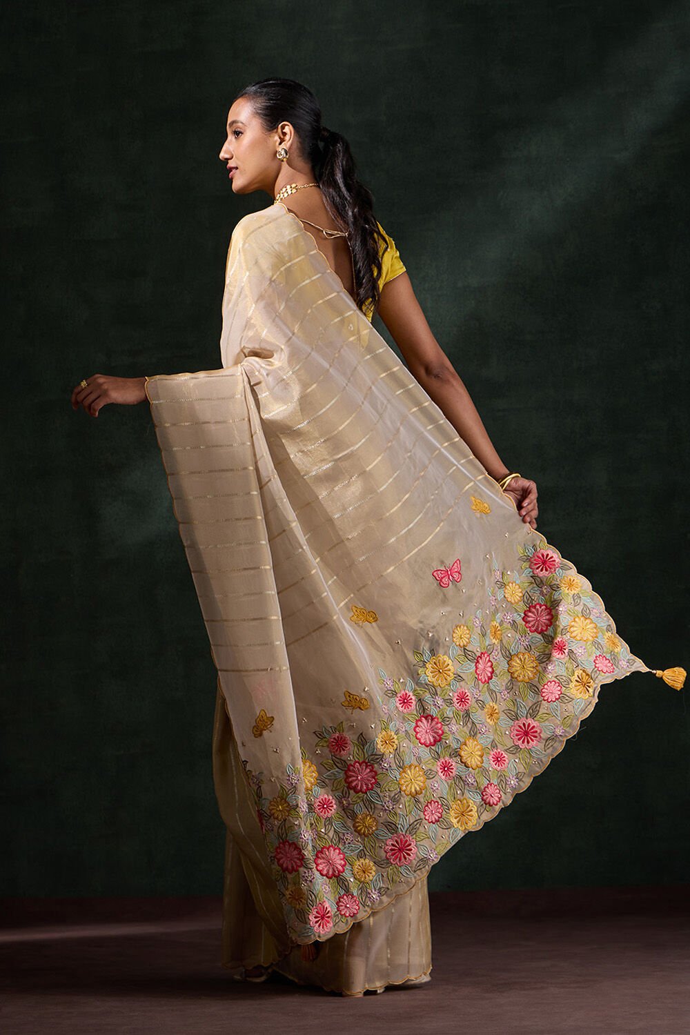 Beige Woven Viscose Tissue Saree image number null