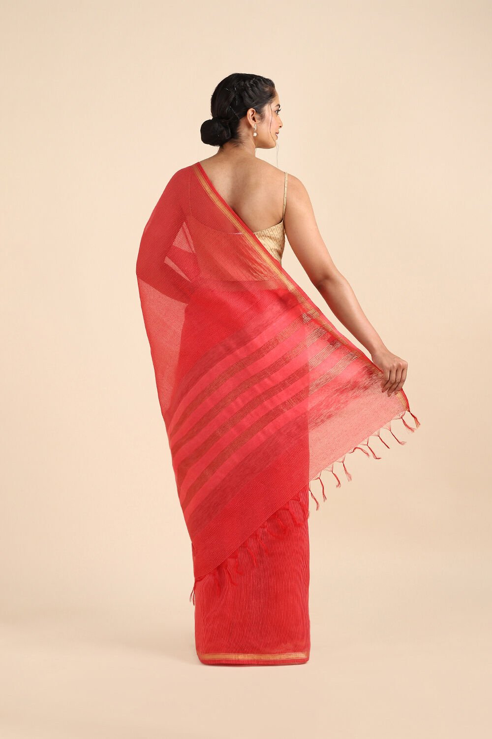 Red Pure Silk Woven Saree image number null