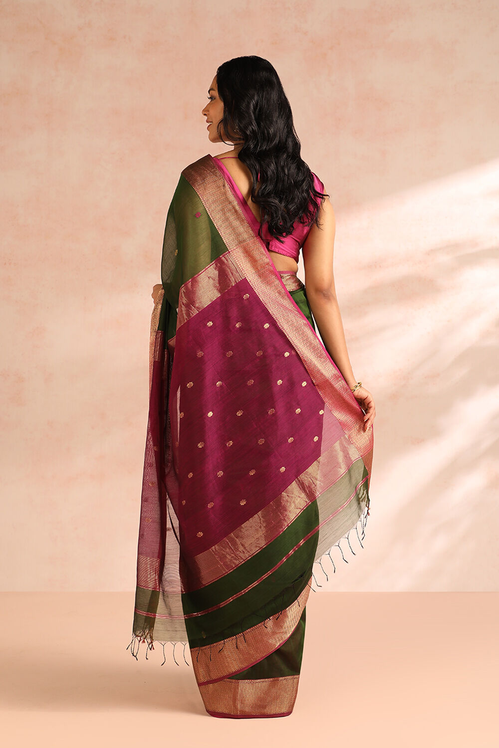 Dark Green Woven Pure Silk Cotton Maheshwari Saree image number null