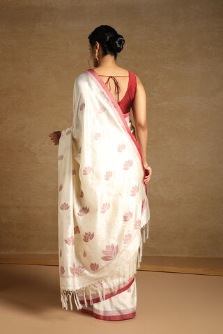 Off White Bengali Pure Silk Jamdani Saree thumbnail image number null
