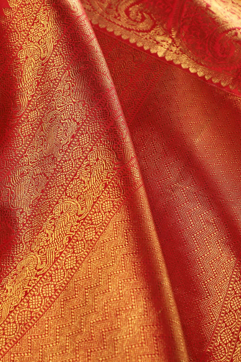 Red Woven Pure Silk Kanjivaram Saree image number null