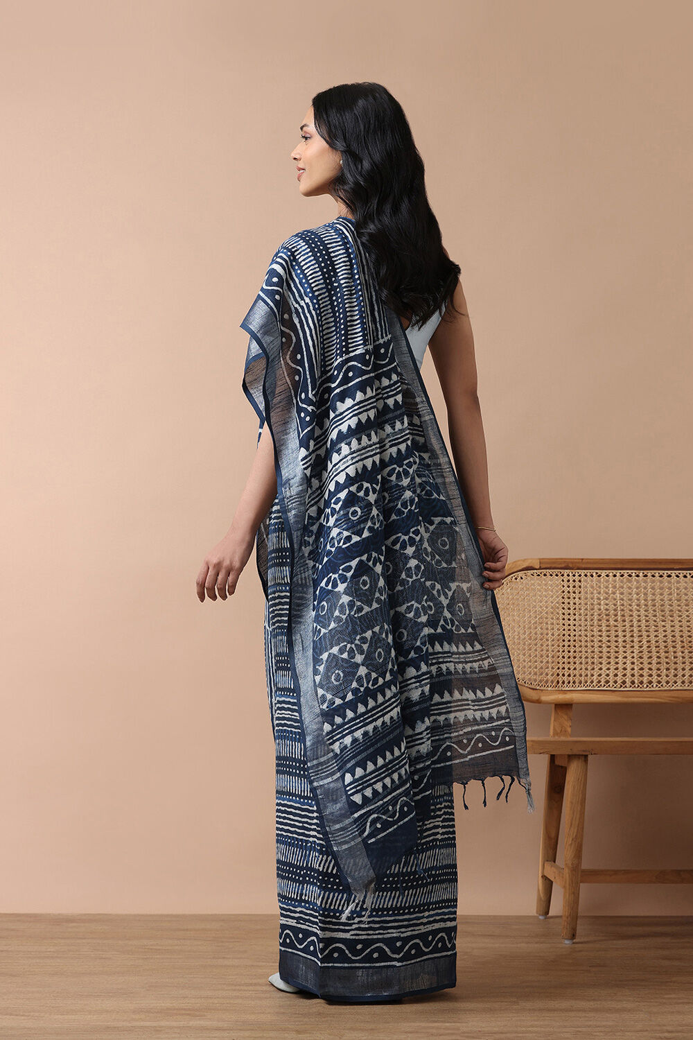 Blue Cotton Viscose Contemporary Block Printed Saree image number null