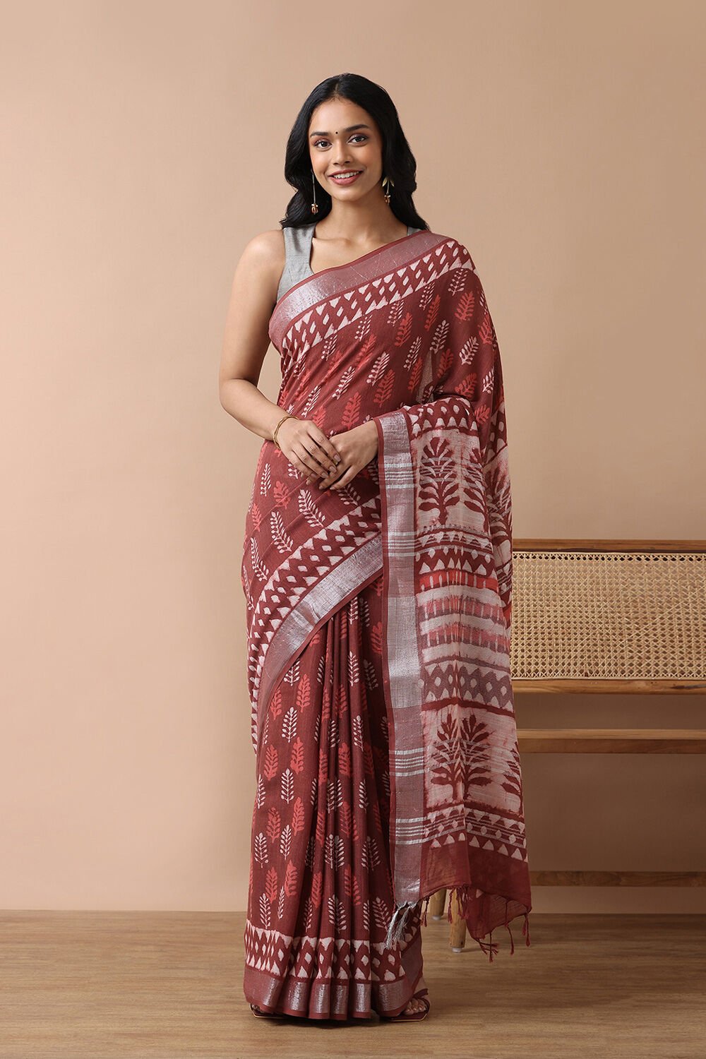 Dark Red Cotton Viscose Contemporary Block Printed Saree image number null