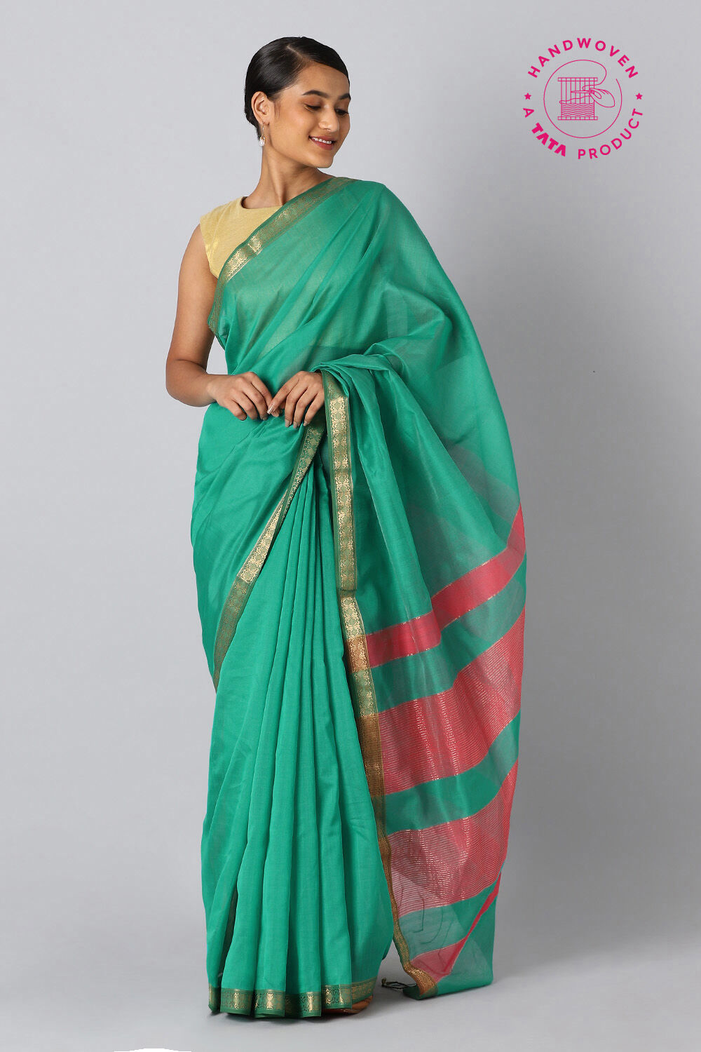 Green Pure Silk Cotton Maheswari Saree image number null