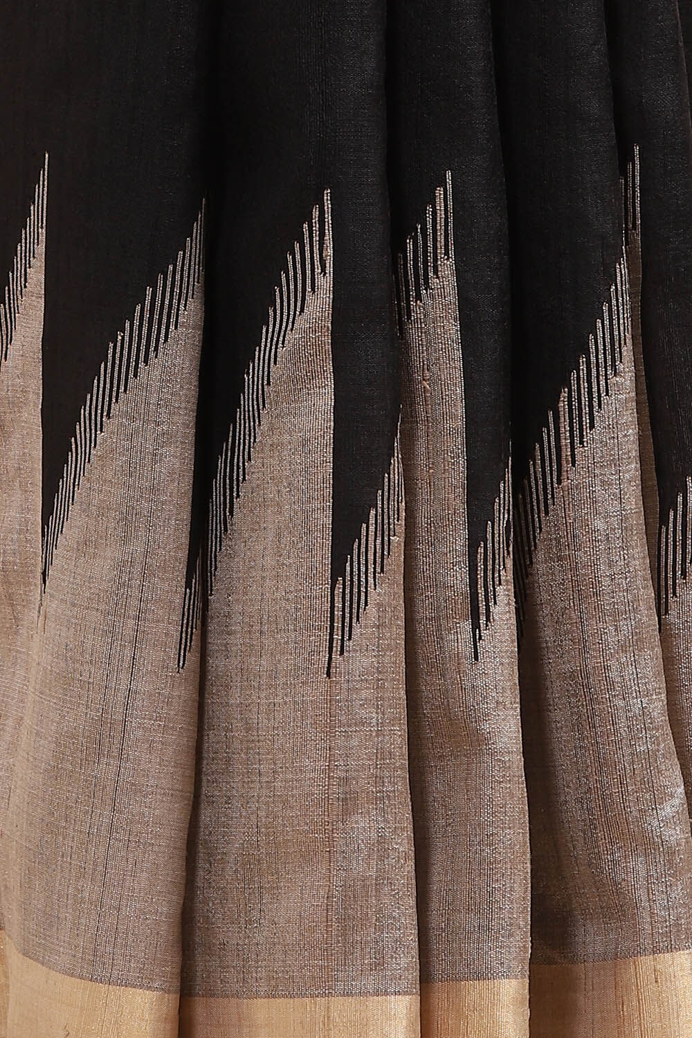 Black Pure Silk Woven Saree image number null