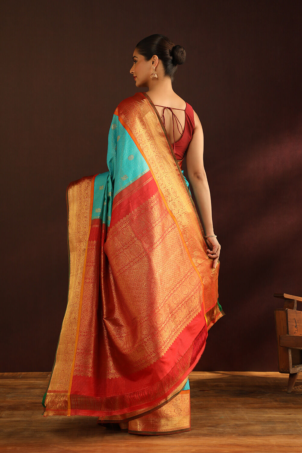 Blue Woven Pure Silk Kanjivaram Saree image number null