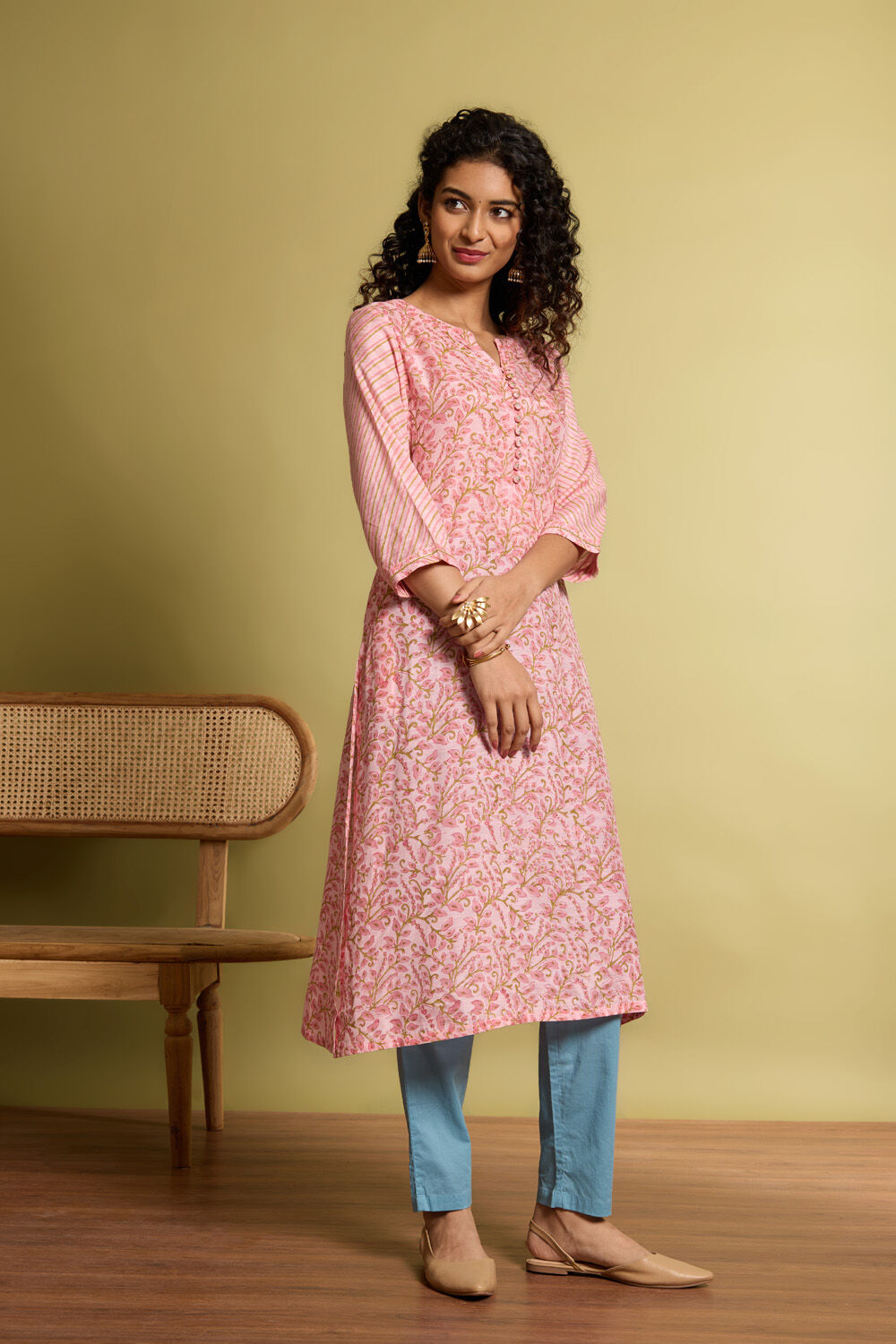 Light Pink Screen Printed Viscose Kurta image number null