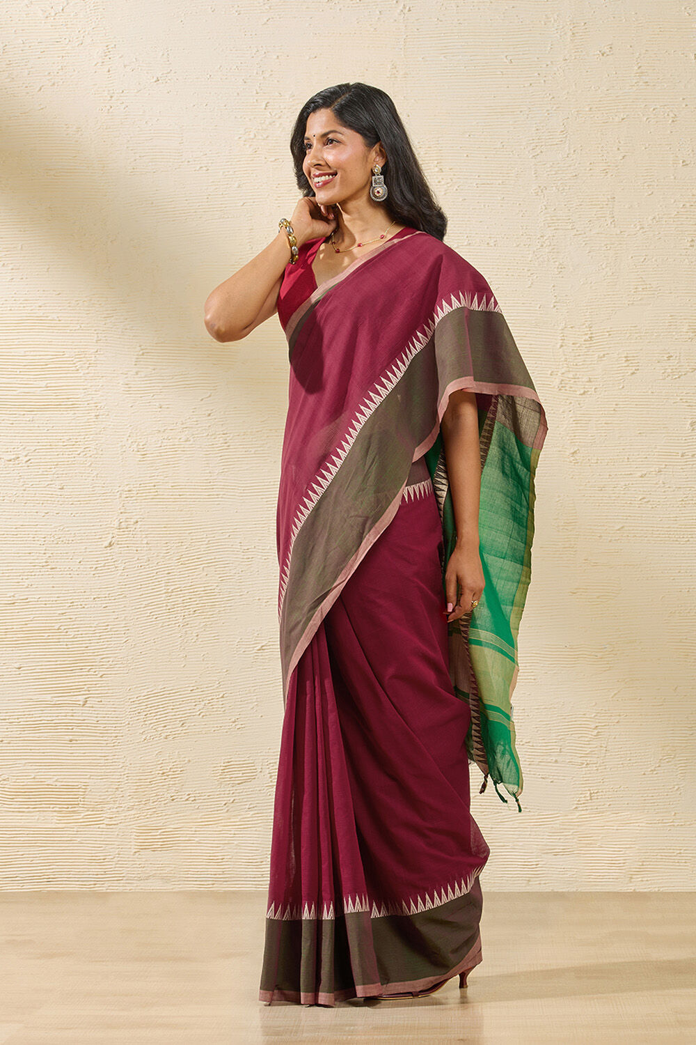 Dark Red Woven Pure Cotton Mangalgiri Saree image number null