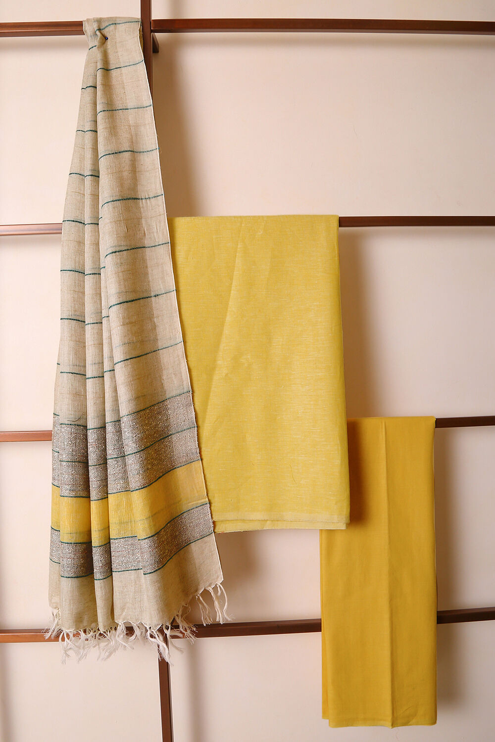 Yellow Bengal Pure Linen Suit Set image number null