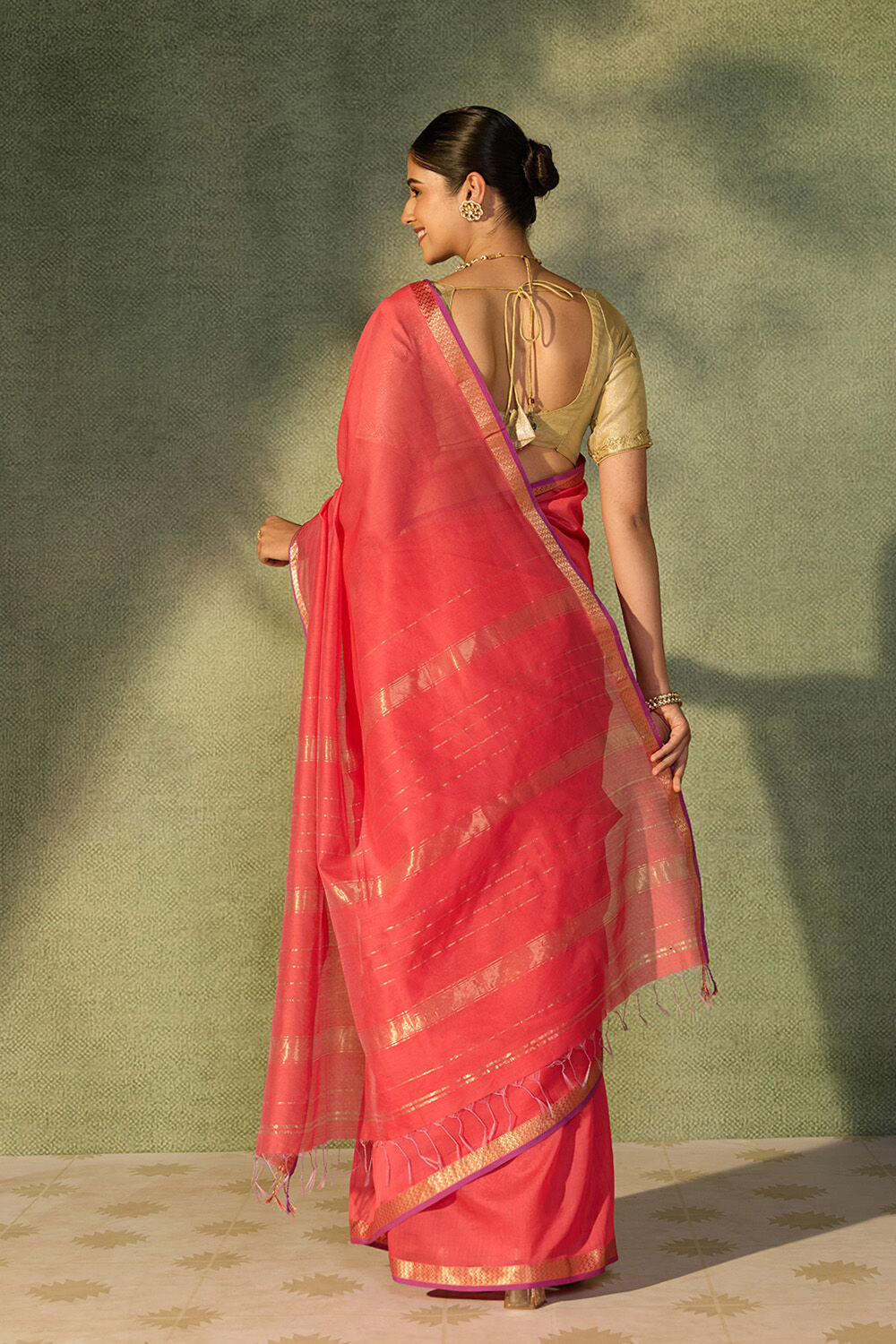 Dark Pink Woven Pure Silk Cotton Maheshwari Saree image number null