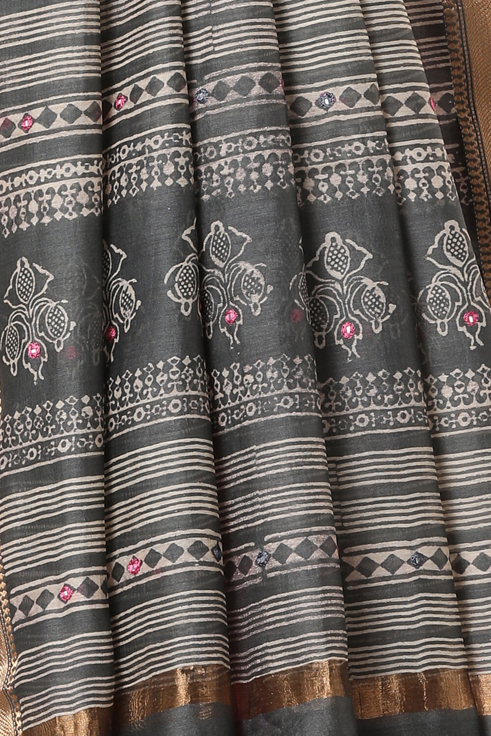 Pink Pure Silk Cotton Embroidered Saree image number null