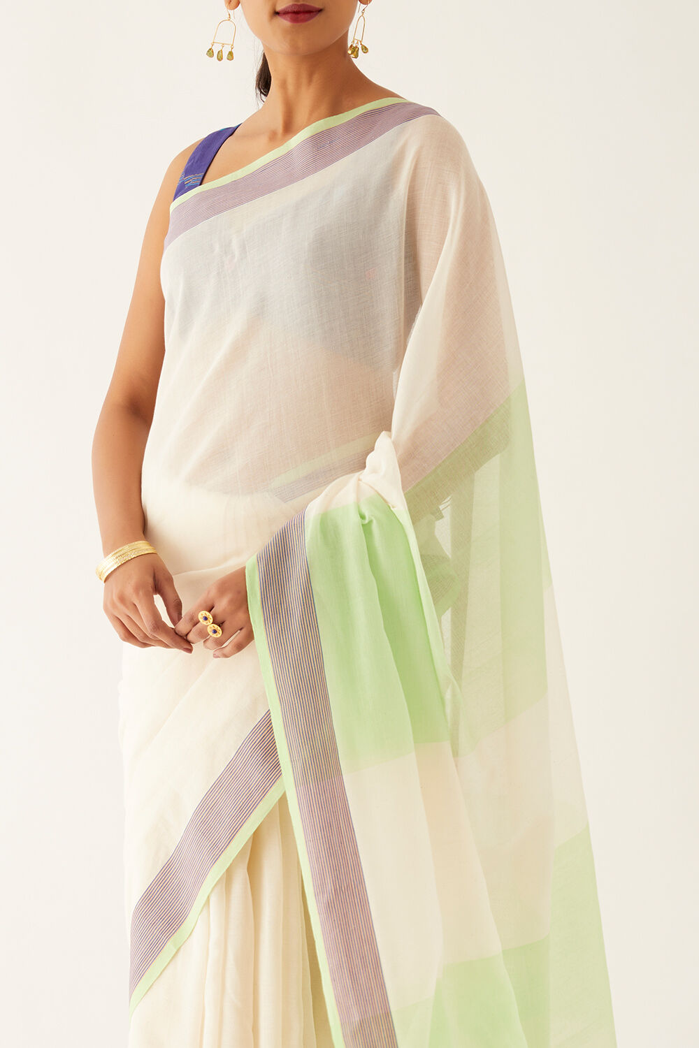 Off White Pure Cotton Bengal Saree image number null