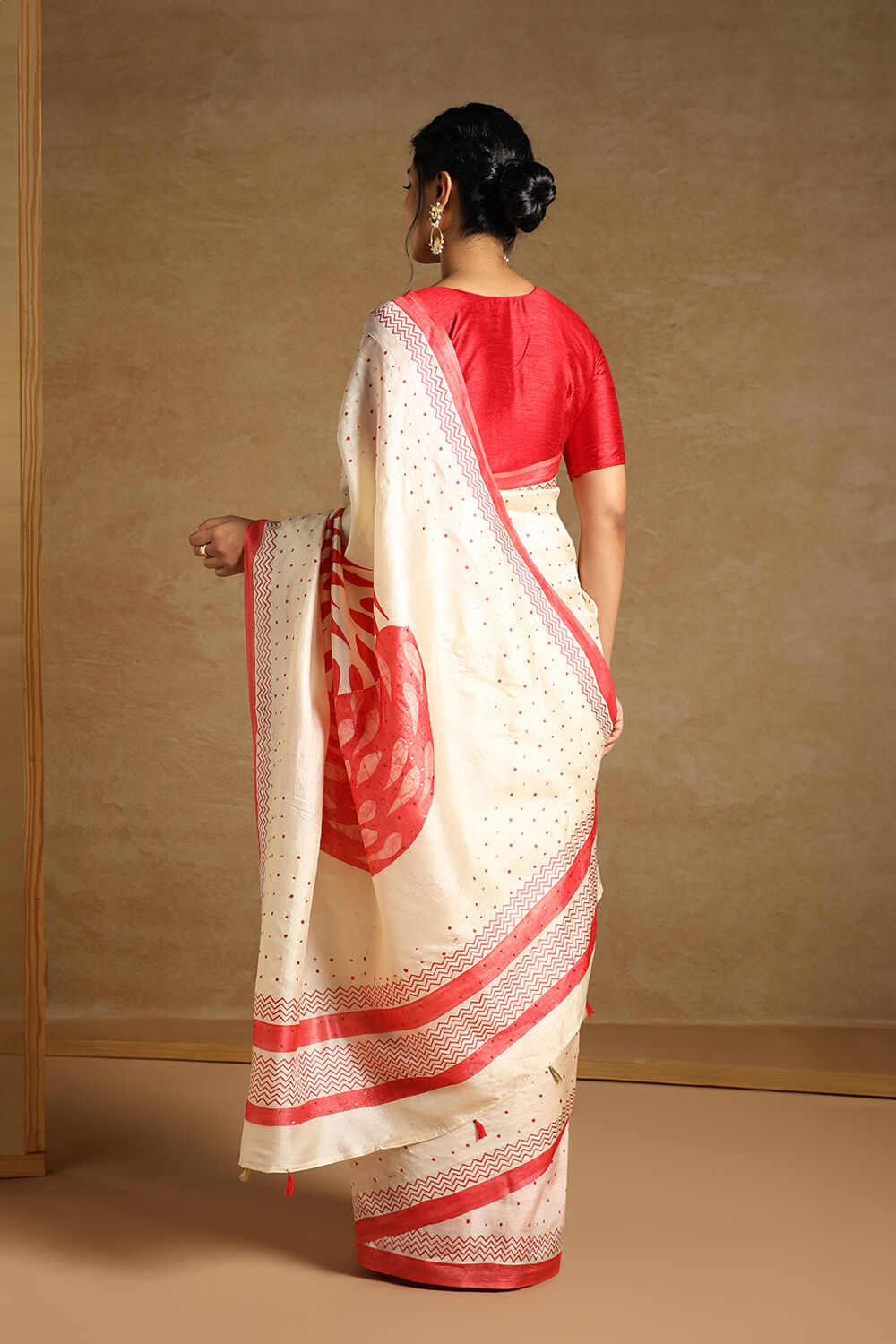 Beige Pure Tussar Silk Hand Painted Saree image number null