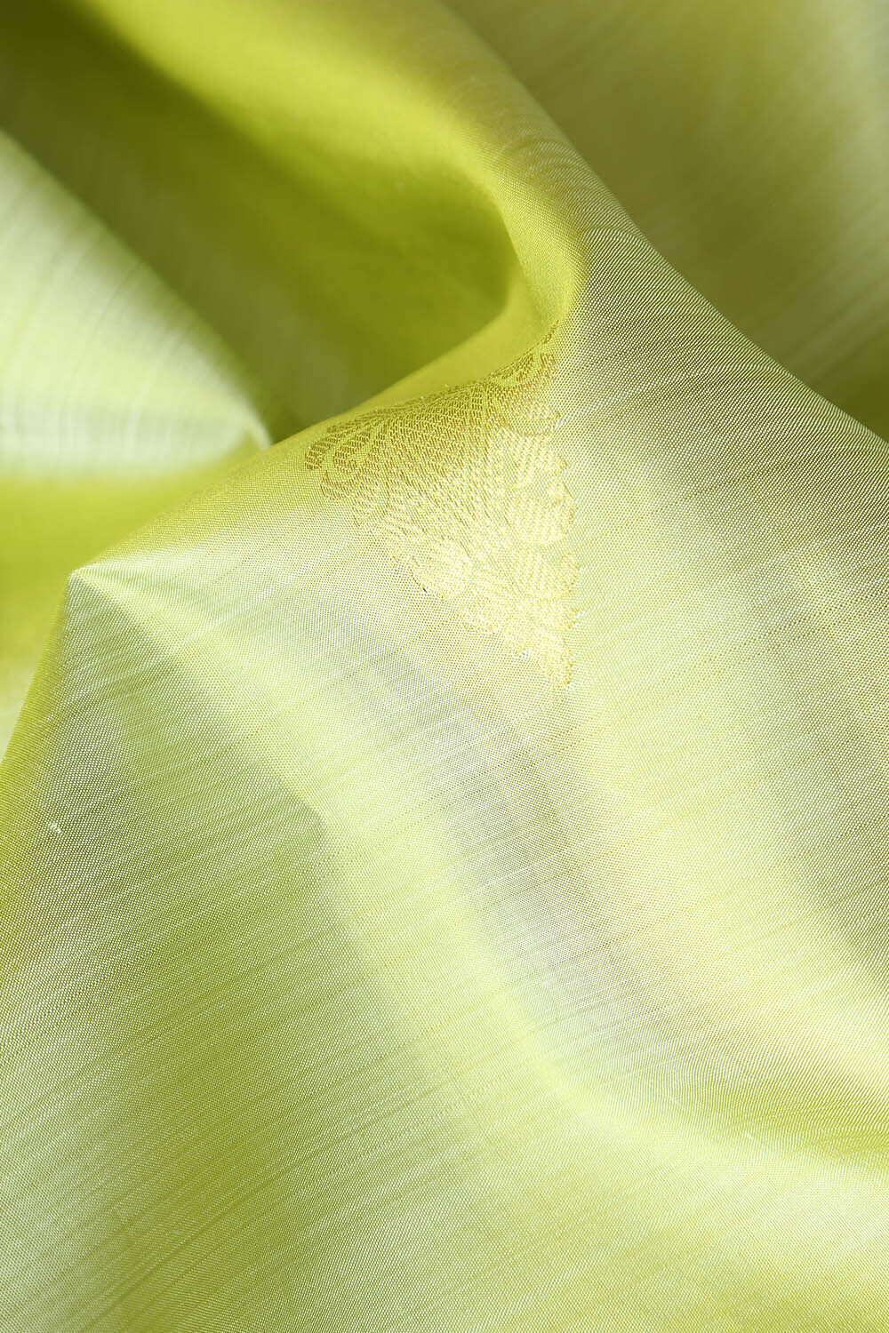 Green Pure Silk Kanjivaram Saree image number null