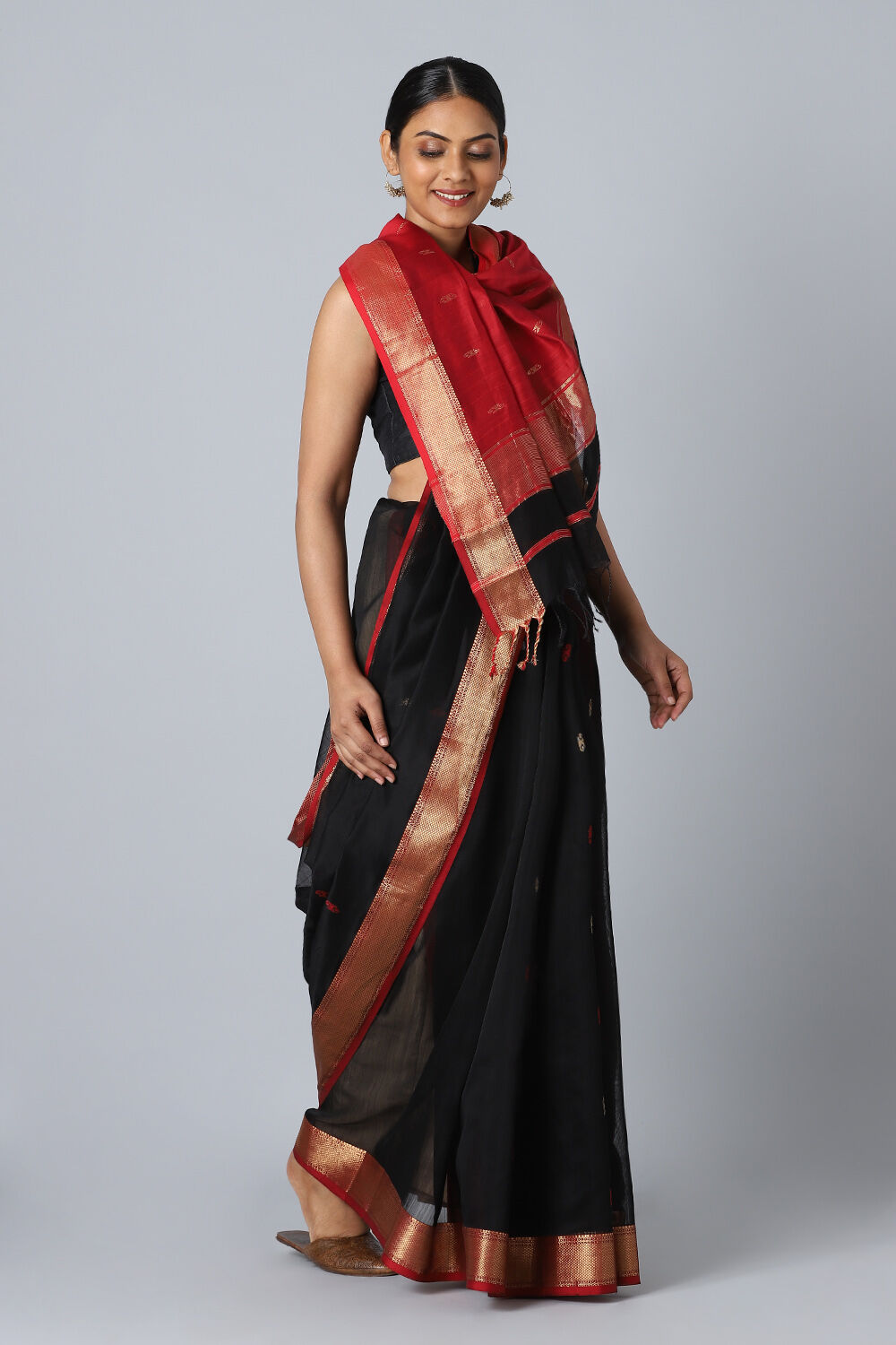Black Pure Silk Cotton Maheswari Saree image number null