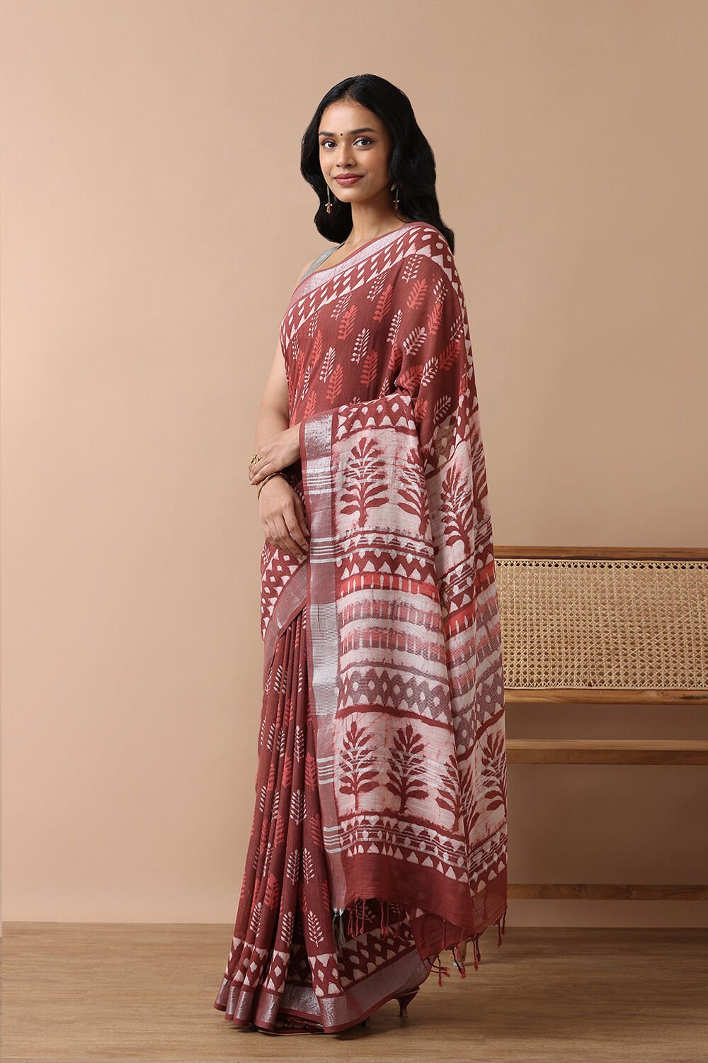 Dark Red Cotton Viscose Contemporary Block Printed Saree image number null
