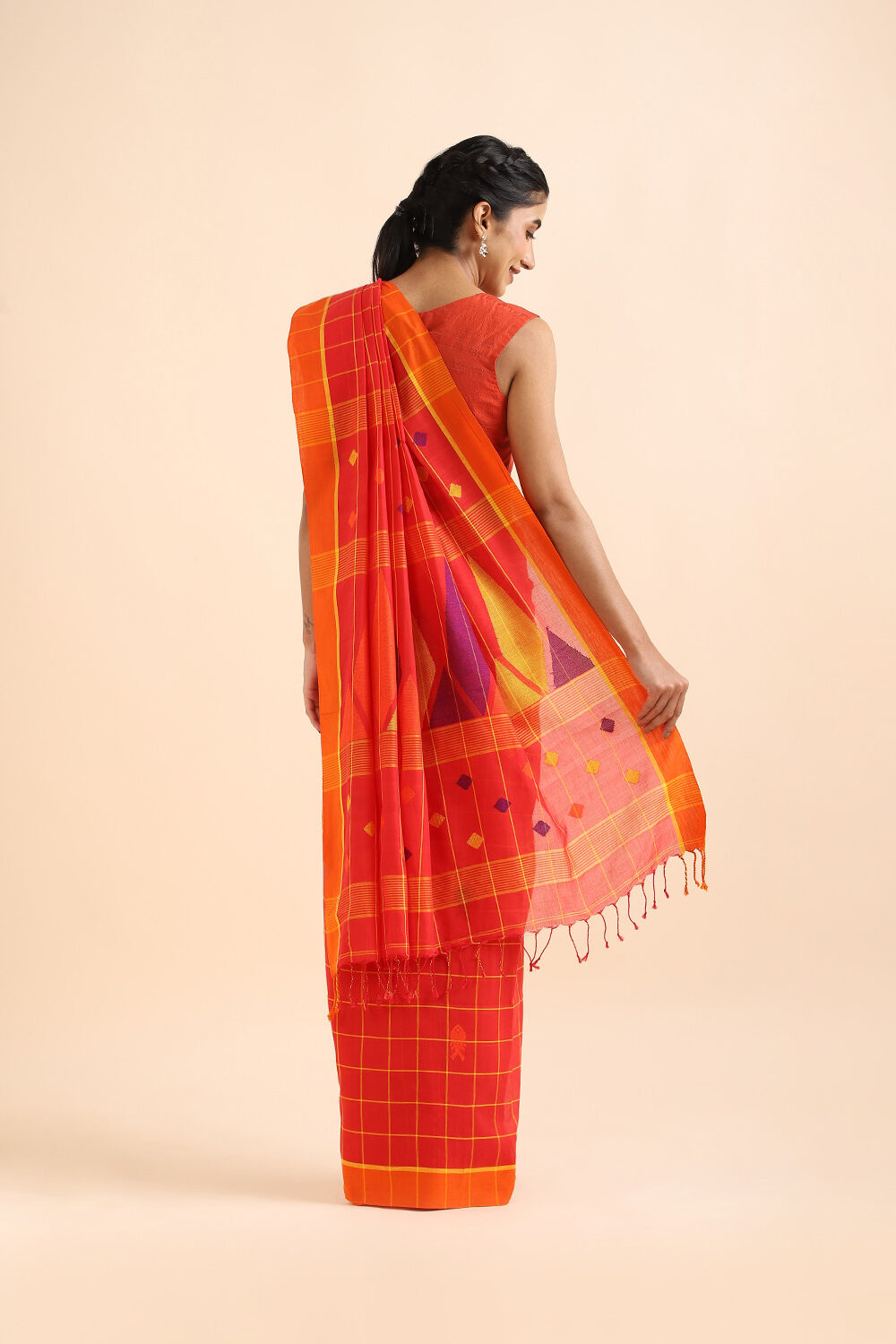 Red Pure Cotton Jamdani Saree image number null