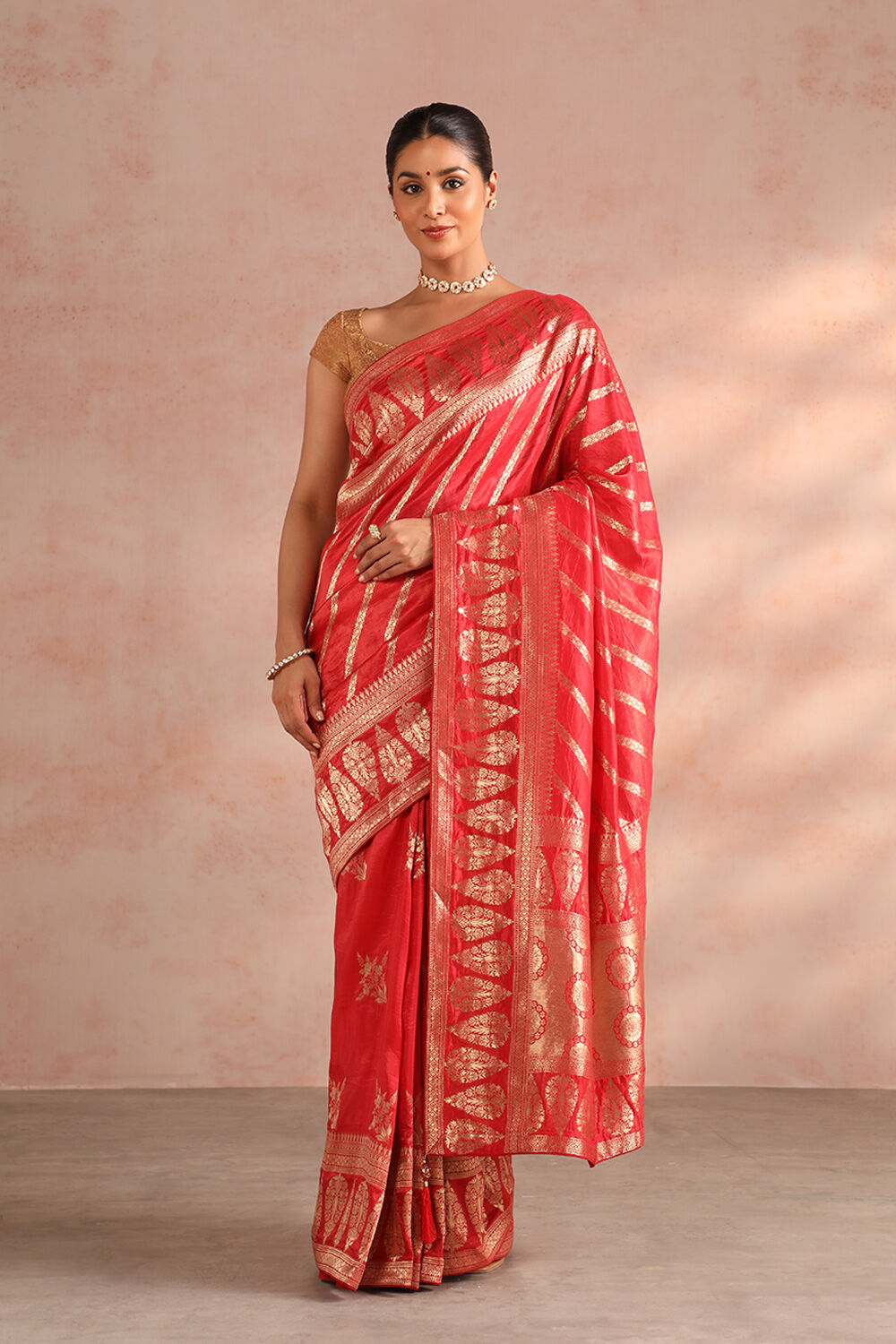 Red Viscose Luxe Woven Banaras Inspired Design Saree image number null