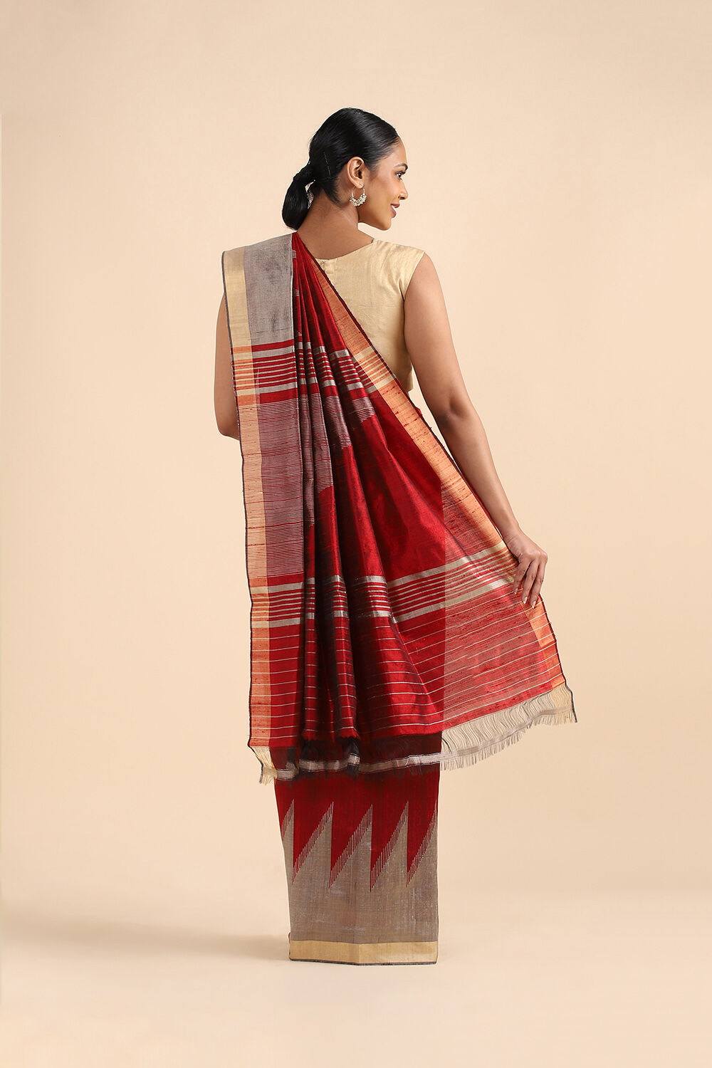Red Pure Silk Woven Saree image number null