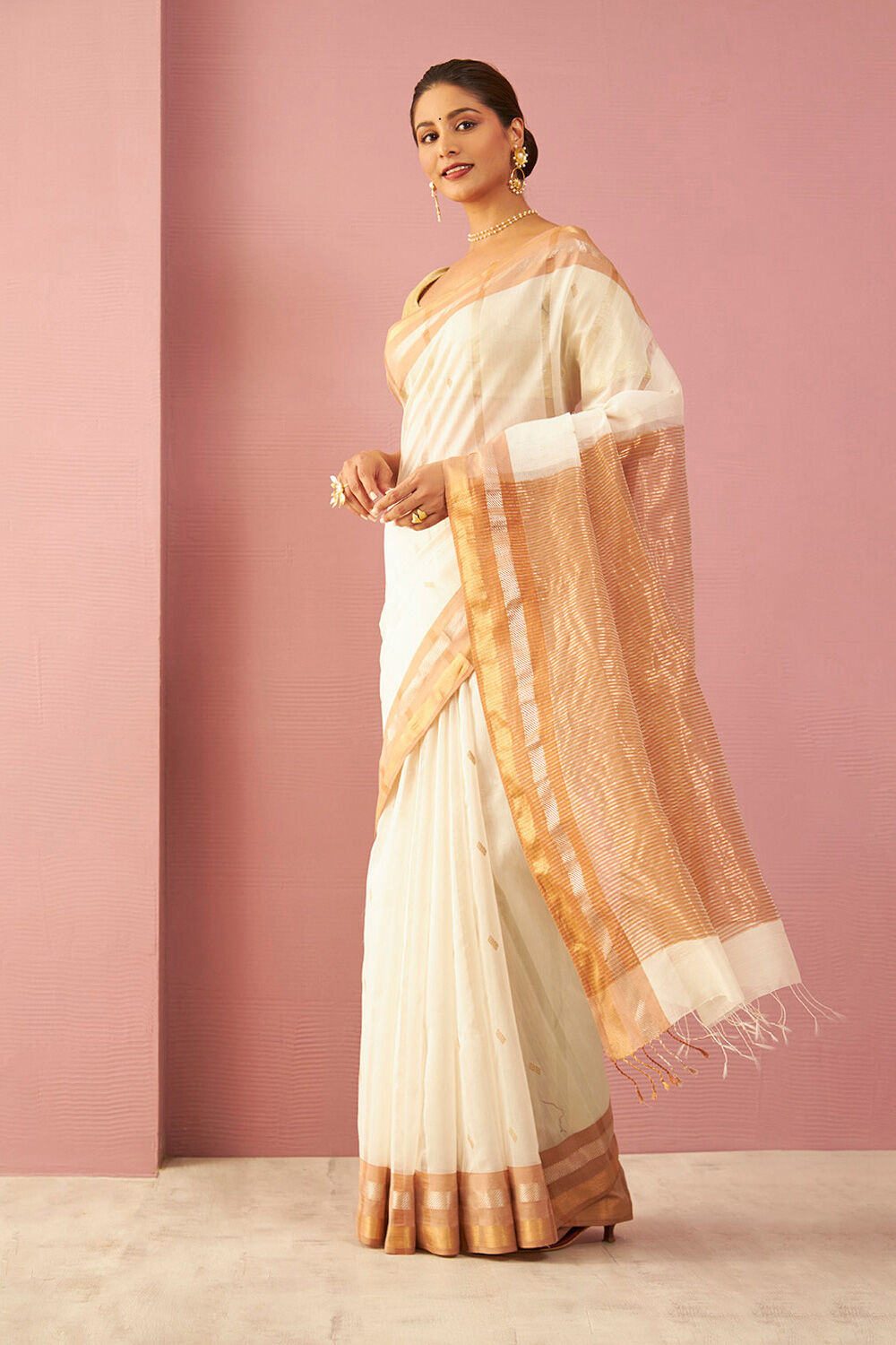 Off White Woven Pure Silk Cotton Maheshwari Saree image number null