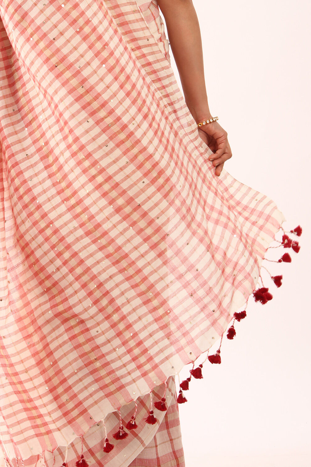 Off-White Woven Silk Khadi Cotton Bengali Saree image number null