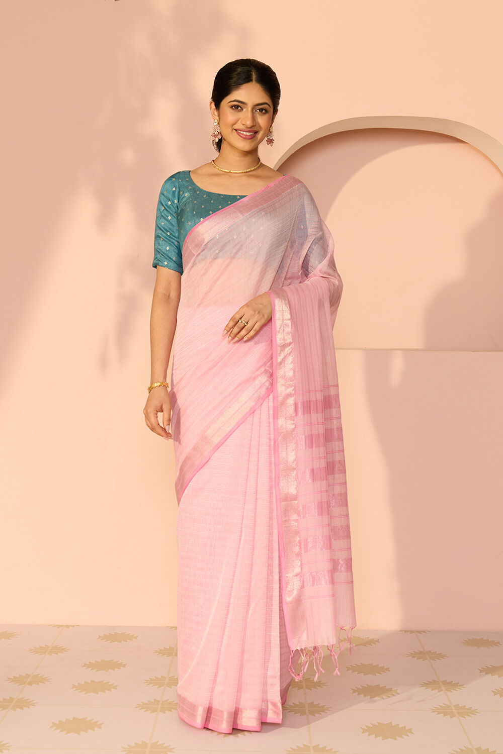 Light Pink Woven Pure Silk Cotton Maheshwar Saree image number null