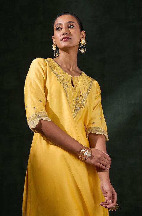 Yellow Pure Silk Cotton Embroidered Kurta
