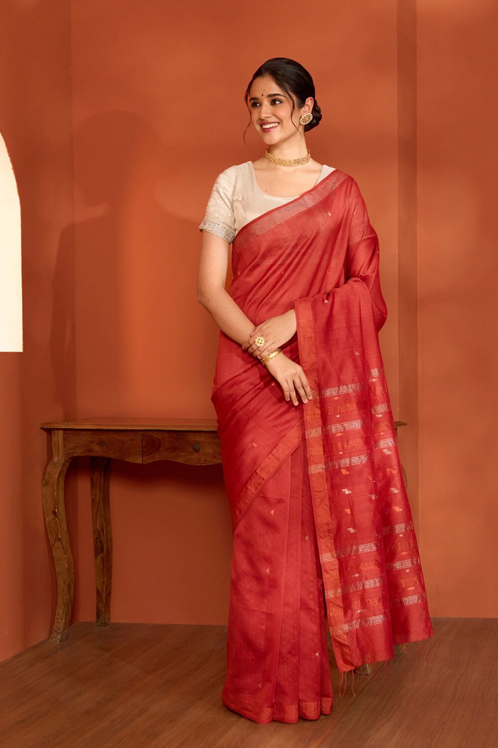 Red Bengal Pure Silk Cotton Jamdani Saree image number null
