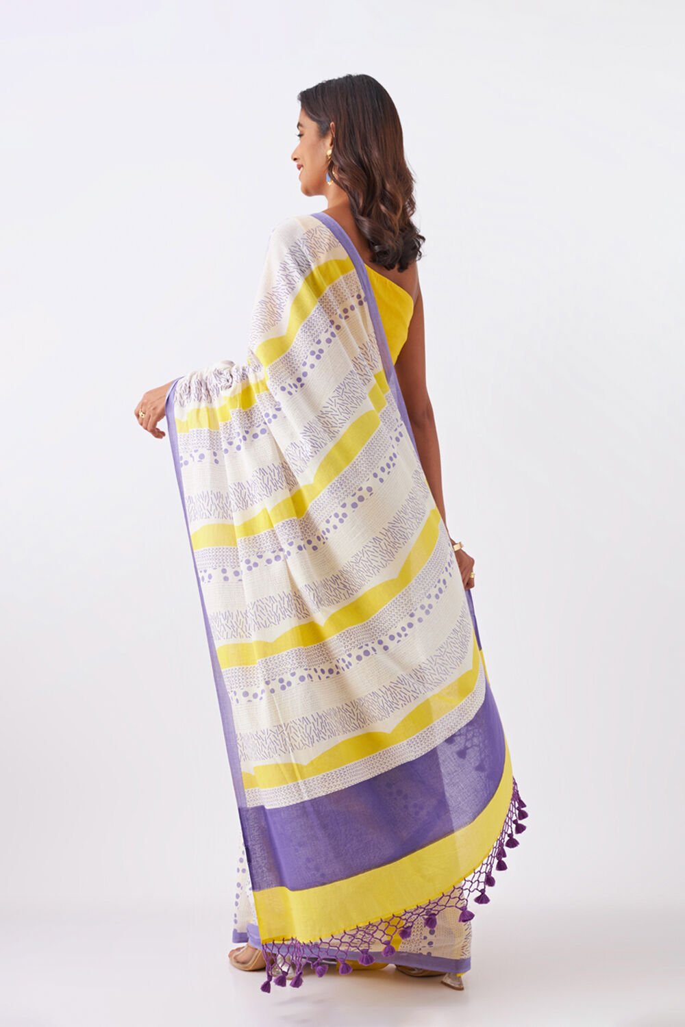 Off White Pure Cotton Printed Saree image number null