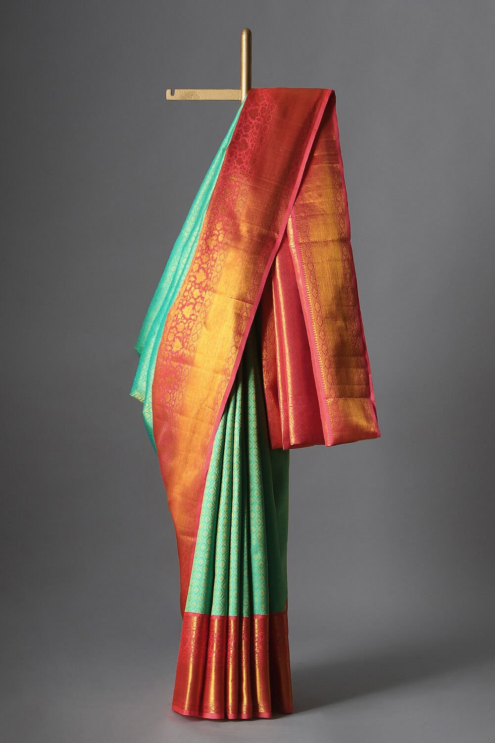 Green Pure Silk Kanjivaram Saree image number null