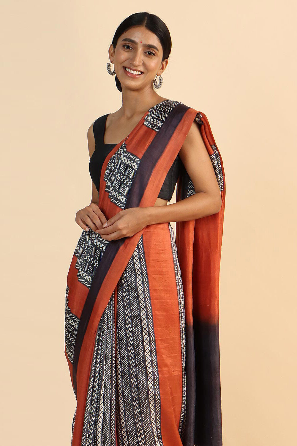 Black Pure Silk Printed Saree image number null