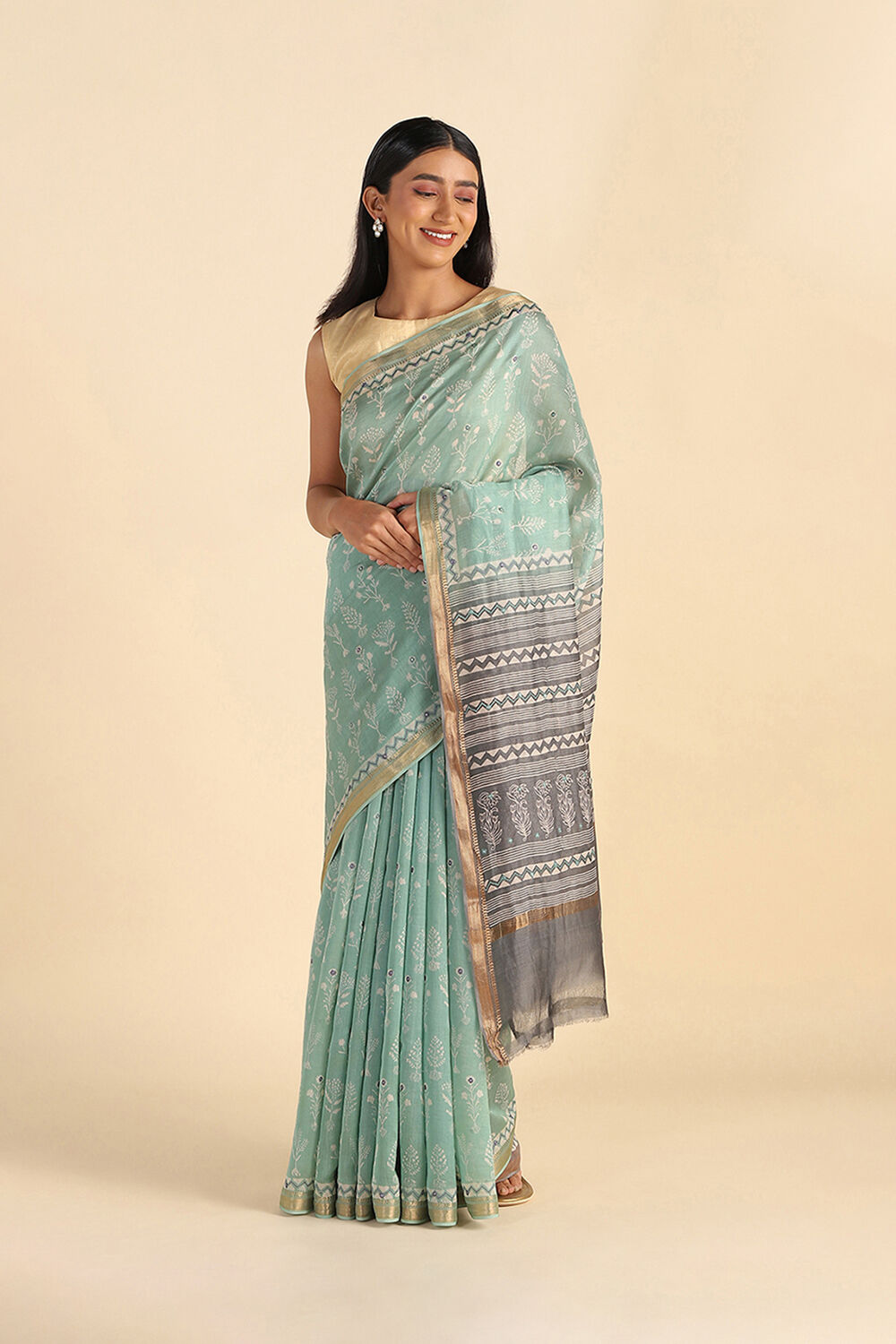 Green Embroidered Pure Silk Cotton Saree image number null