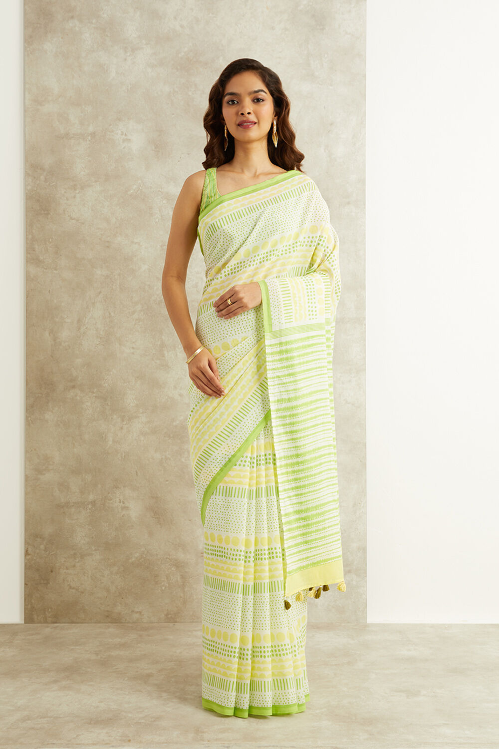 Bengali traditional saree images shop