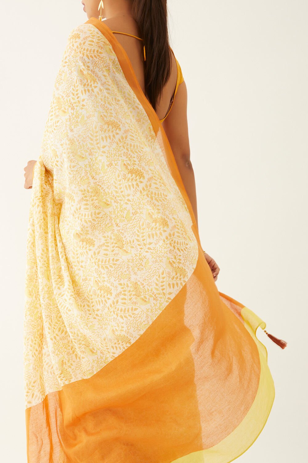 Off White Pure Cotton Mulmul Printed Saree image number null