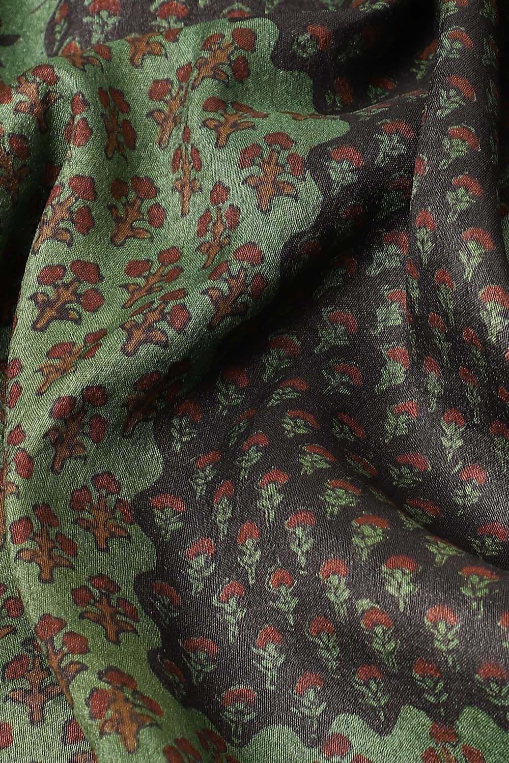 Green Pure Silk Tussar Bagru Print and Zardosi Embroidered Saree image number null