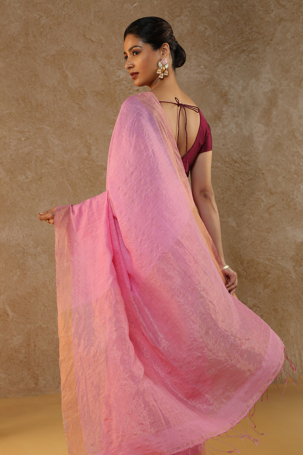 Pink Woven Pure Silk Cotton Bengal Saree image number null