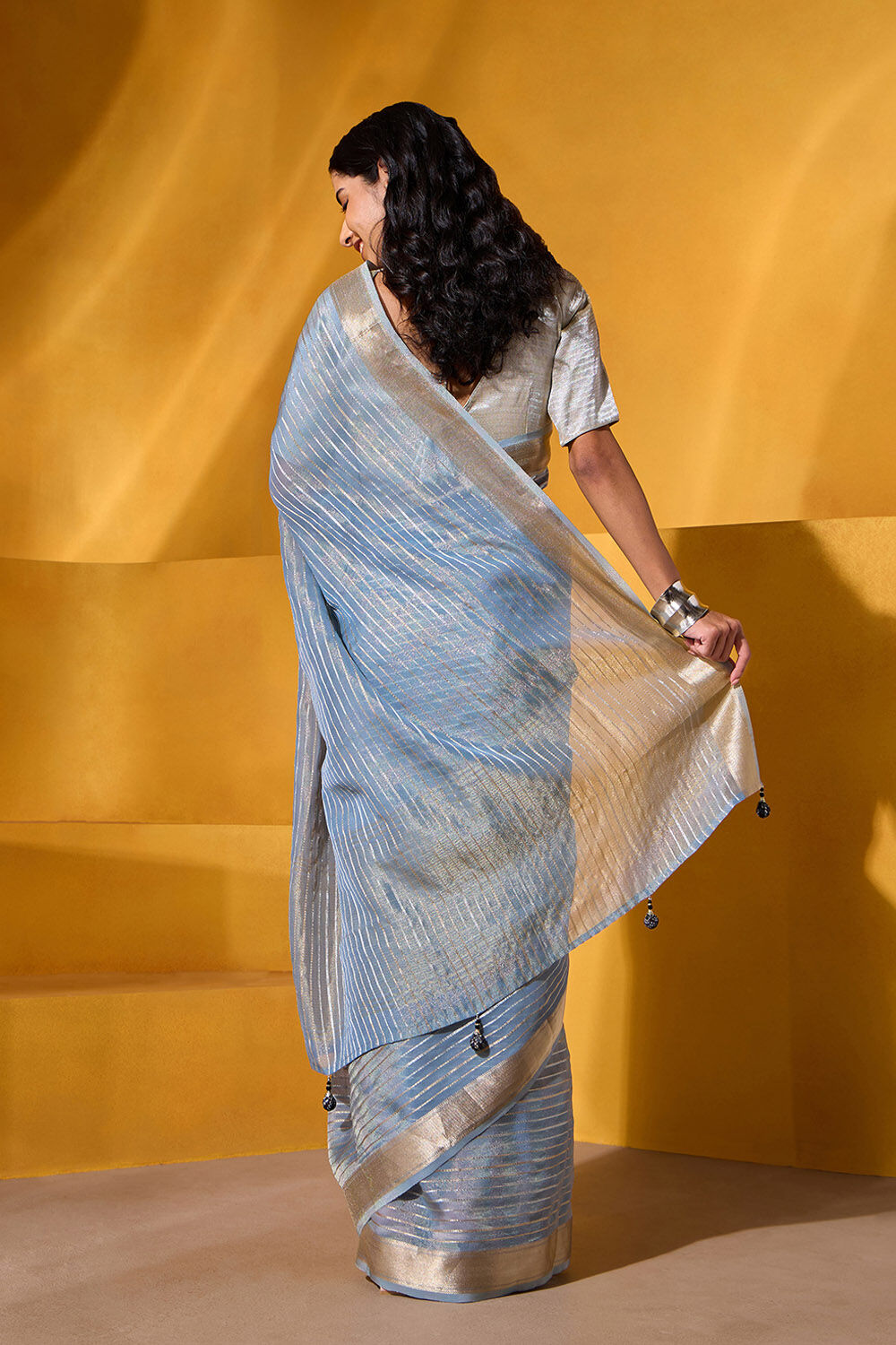 Blue Woven Viscose Tissue Saree image number null