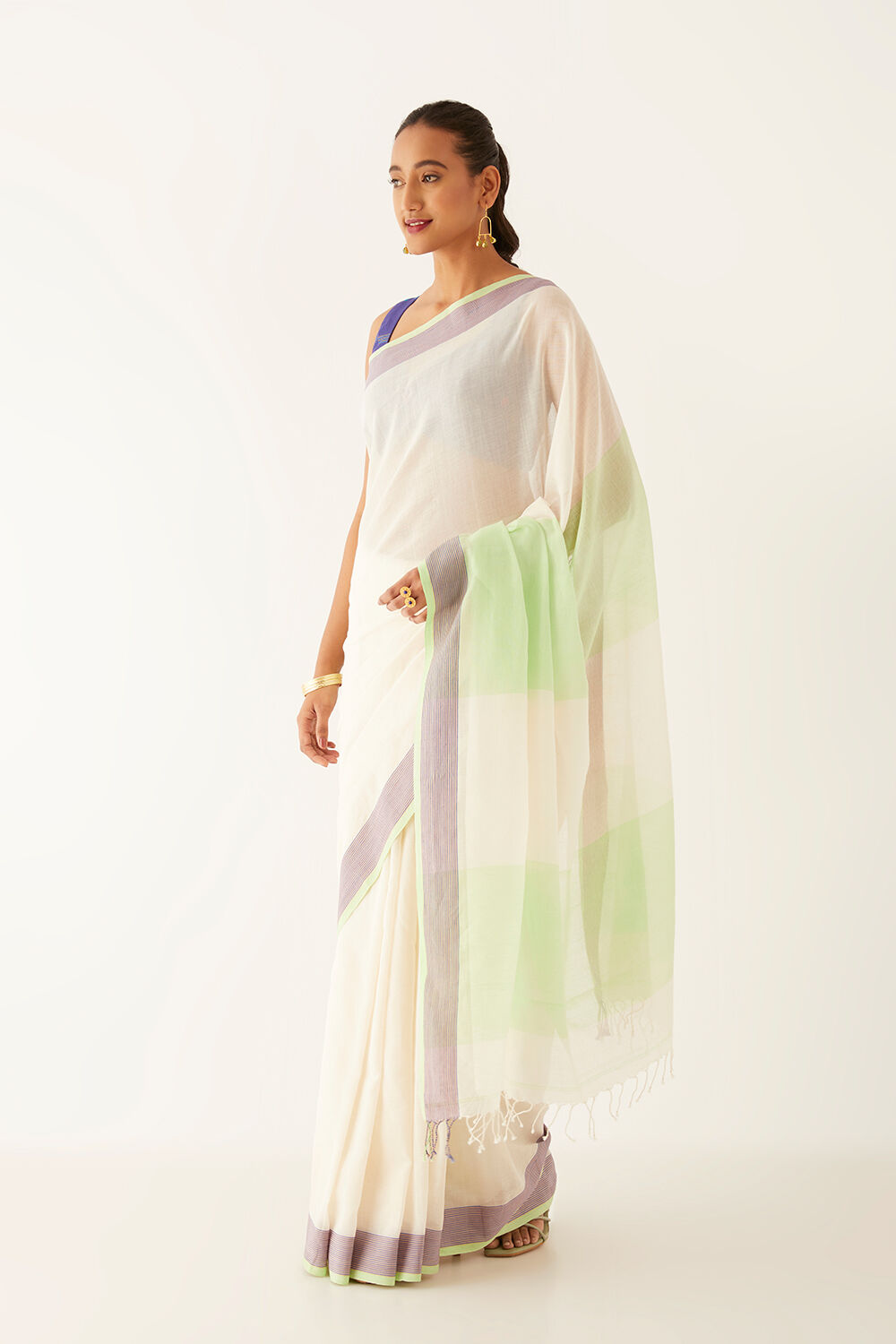 Off White Pure Cotton Bengal Saree image number null