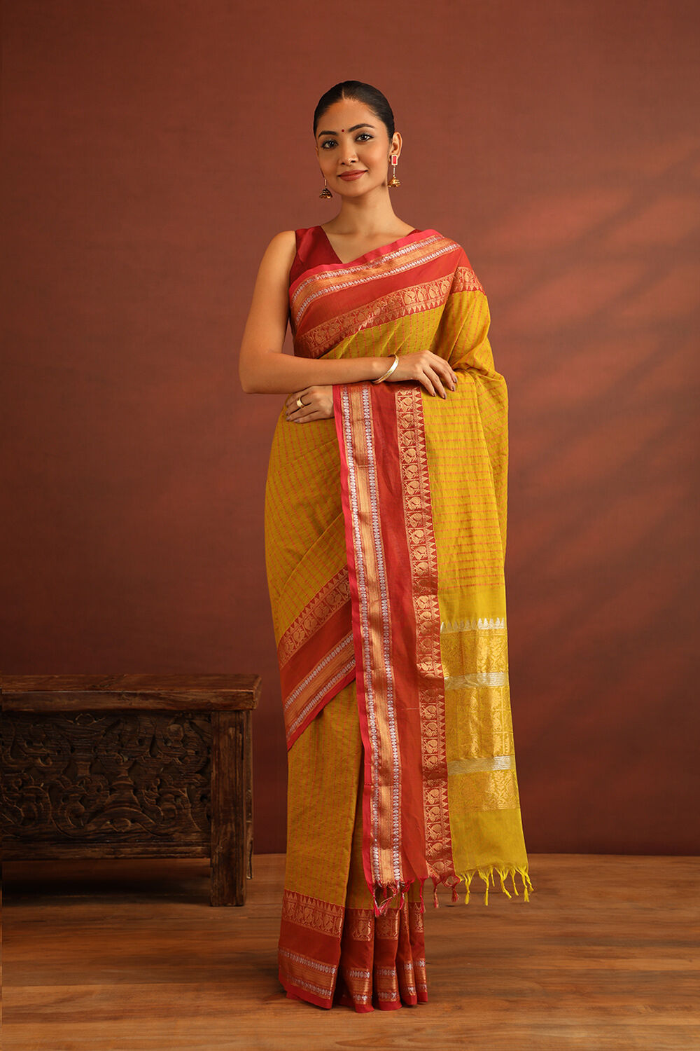 Yellow South Pure Cotton Woven Saree image number null