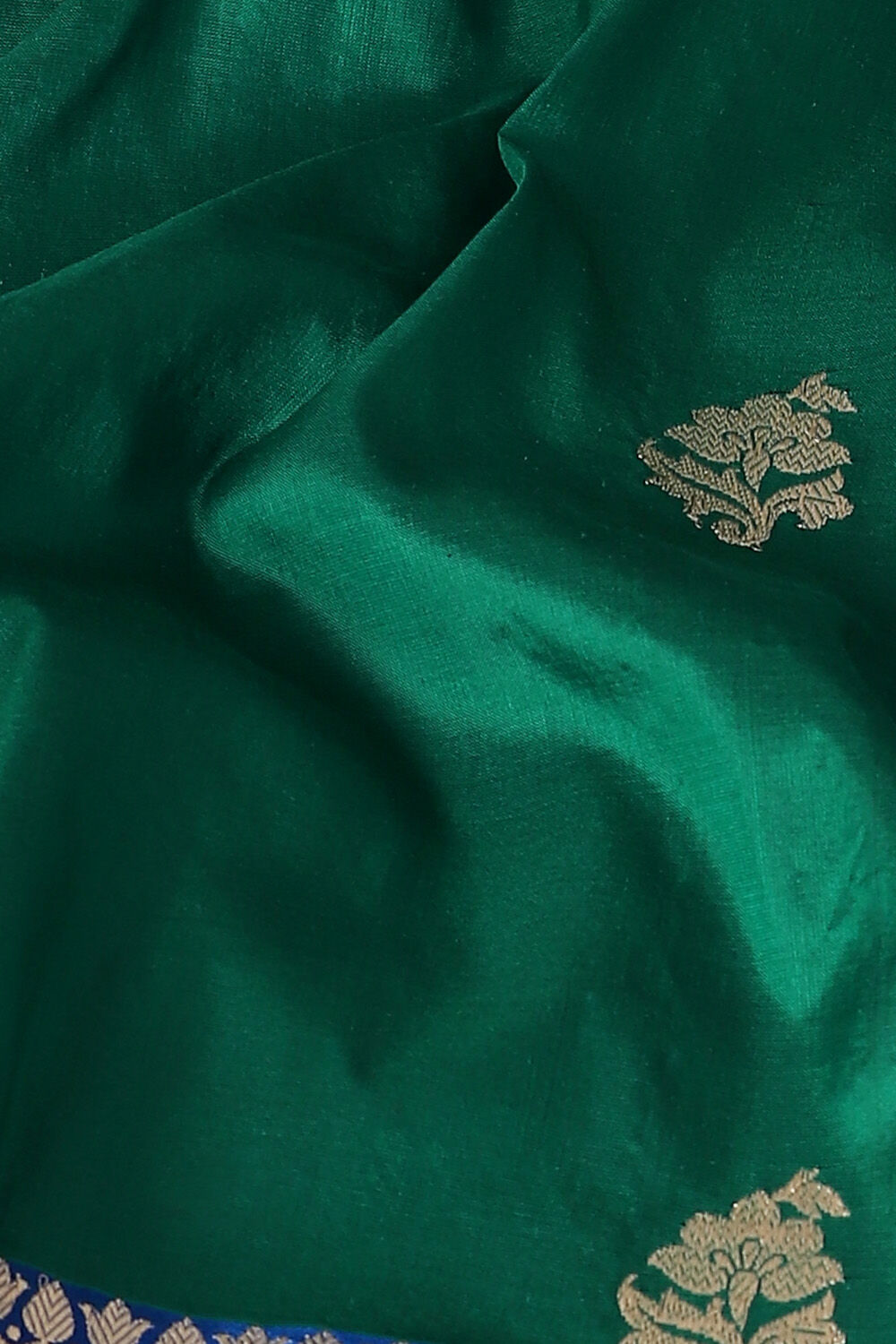 Dark Green Pure Silk Banarasi Saree image number null