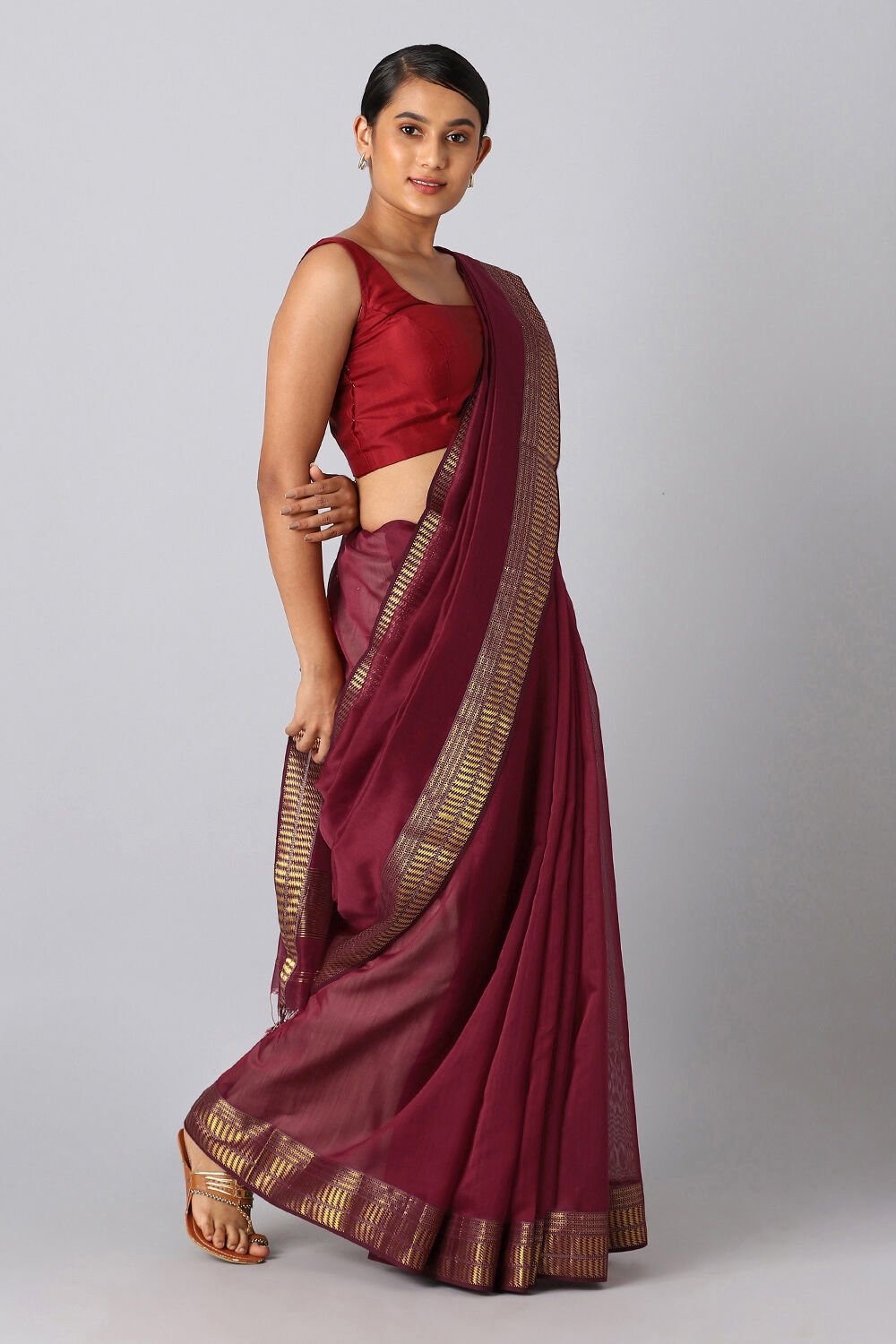 Red Pure Silk Cotton Maheswari Saree image number null