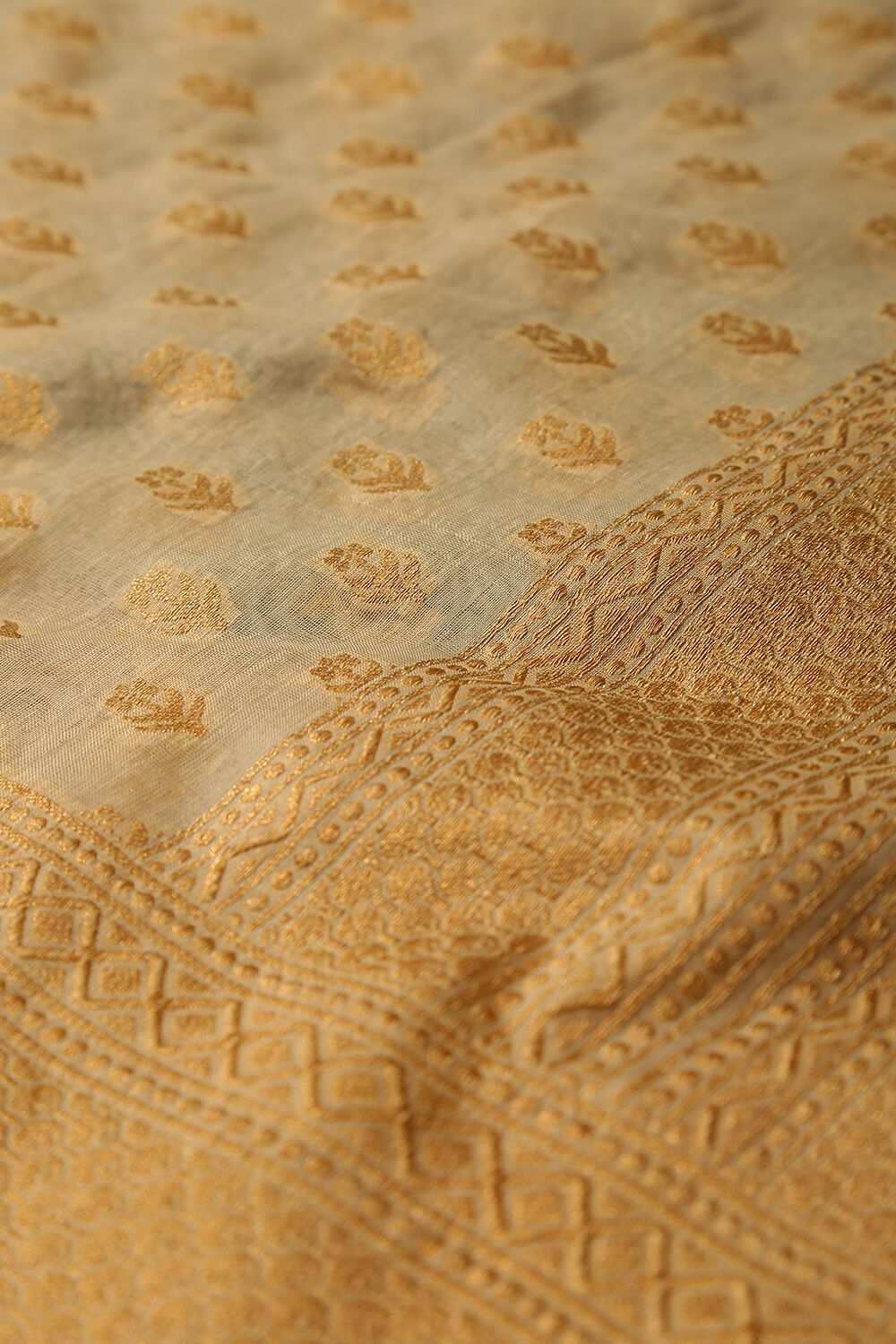 Off white Pure Organza Tussar Banaras Dupatta image number null