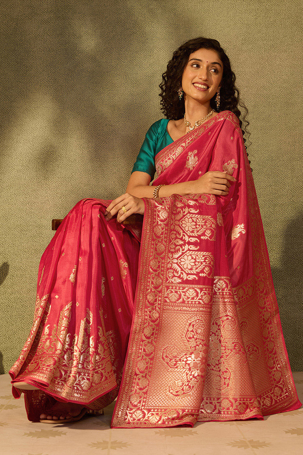Red Pure Viscose Woven Saree image number null