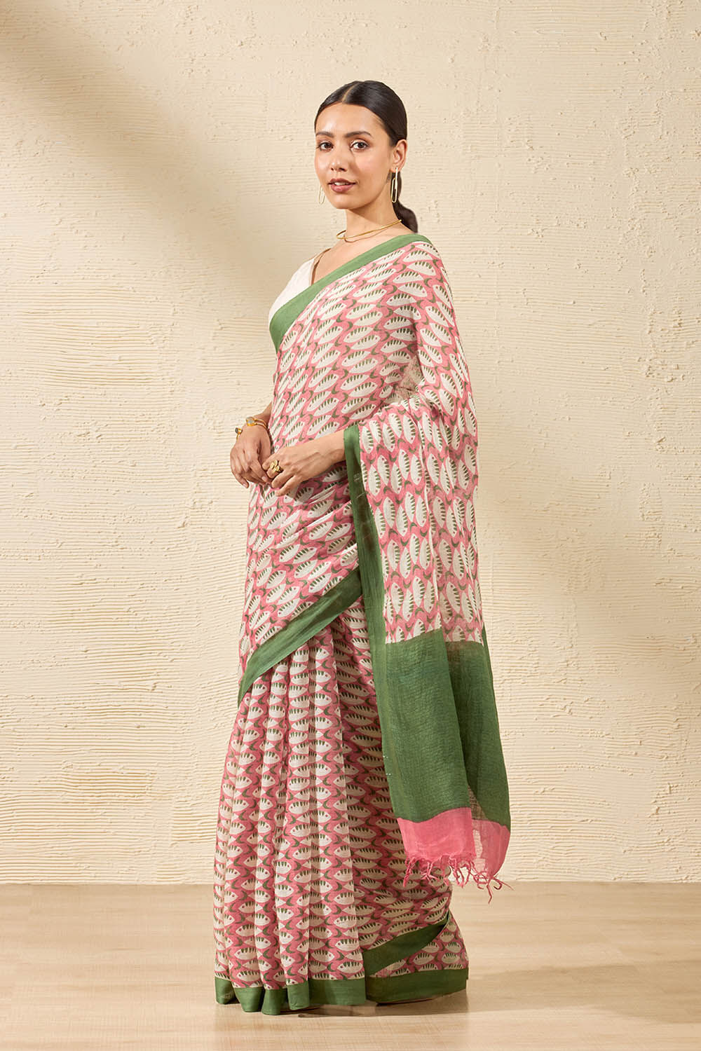 Red Screen Printed Pure Linen Cotton Saree image number null