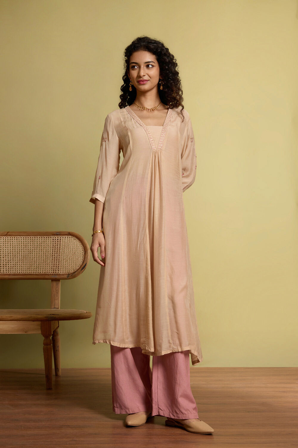 Beige Viscose Embroidered Kurta image number null